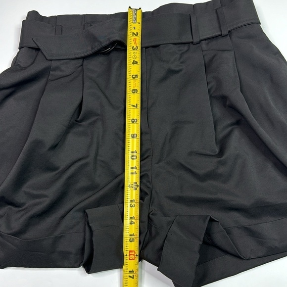 Elizabeth And James Black High Waisted Belted Shorts Size 12 - Picture 6 of 9